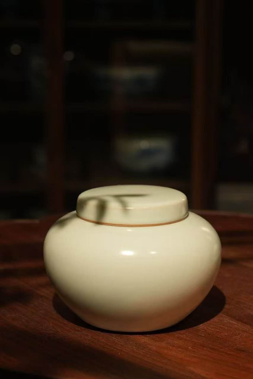 Xiao Fang Kiln 天青馨香茶叶罐