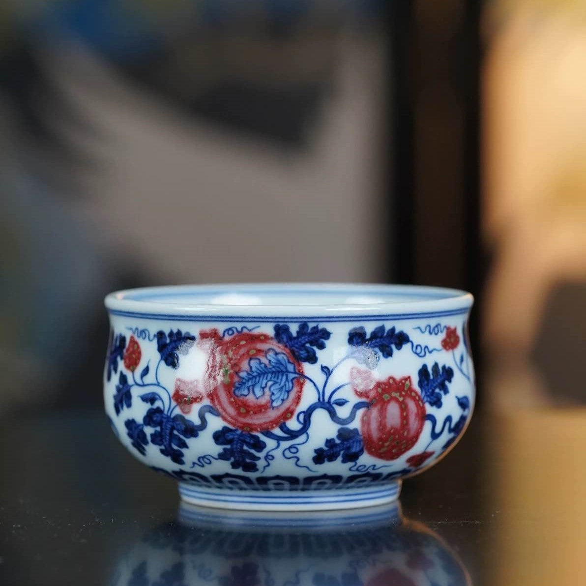 He Ran Kiln: Blue and White Porcelain with Underglaze Red Cup with Watermelon Pattern 和然窑 青花釉里红 刮瓞炉式杯
