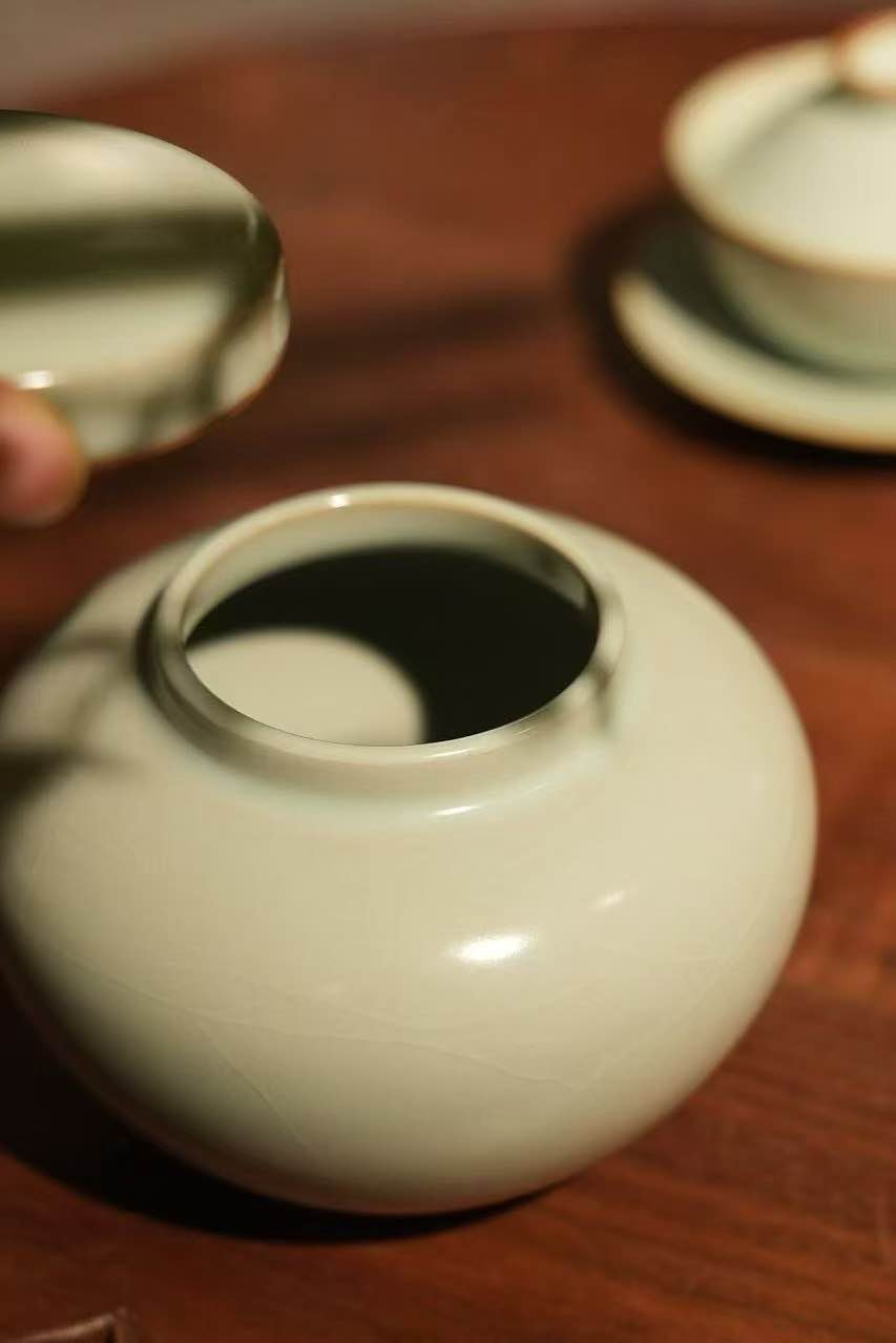 Xiao Fang Kiln 天青馨香茶叶罐