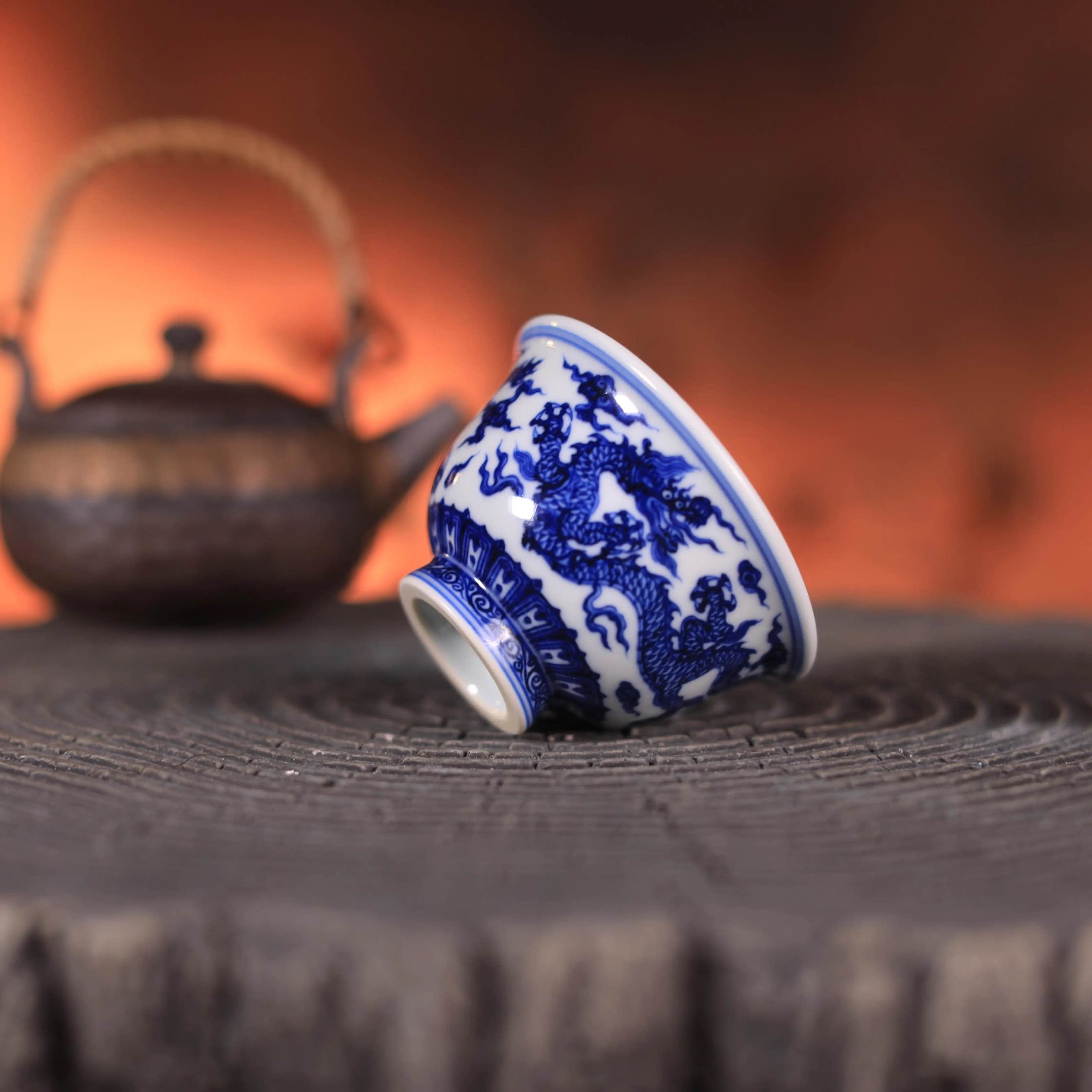 Liujianfeng Kiln Blue and White Porcelain Double Dragon Cup 刘建锋窑双龙压手杯